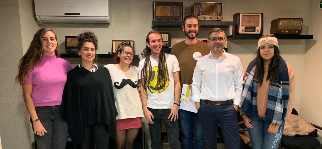 Los jóvenes han podido charlar con el alcalde de Alcobendas Rafael Sánchez Acera