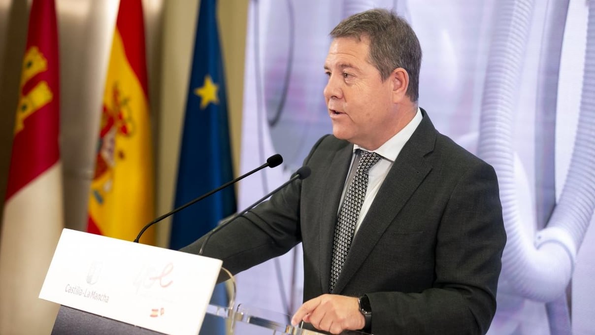 Emiliano García Page durante su intervención en el hospital general de Ciudad Real