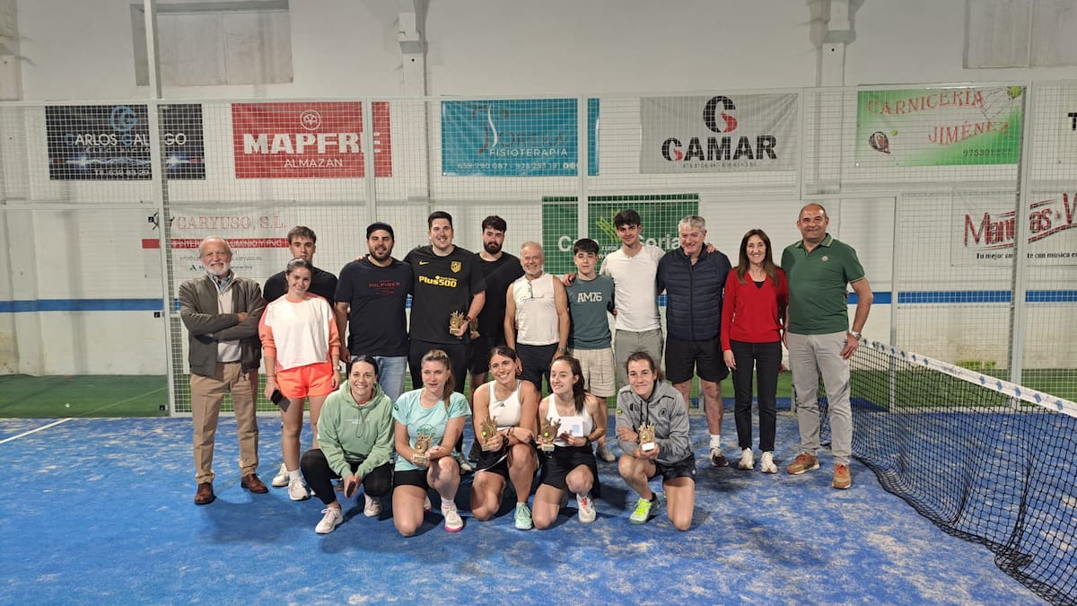 Almazán disfruta de las finales del Campeonato Interpueblos 2026 de pádel