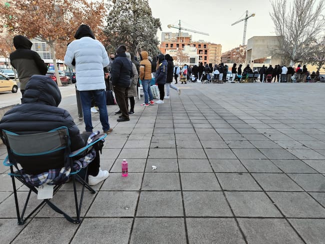 Así era la cola este jueves por la mañana para comprar las entradas para el partido de Copa