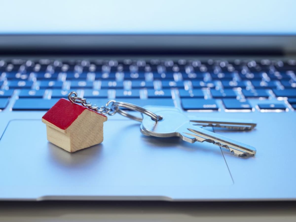 Los hitos del empleo y el reto de la vivienda en Benidorm y la Marina Baixa en el último año