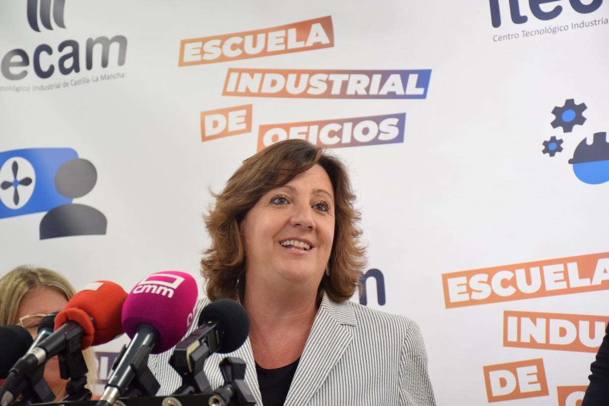 La consejera Patricia Franco en la inauguración de la nueva Escuela de Oficios de ITECAM en Tomelloso