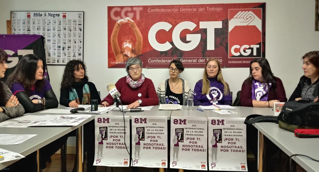 Militantes feministas del sindicato CGT de Burgos