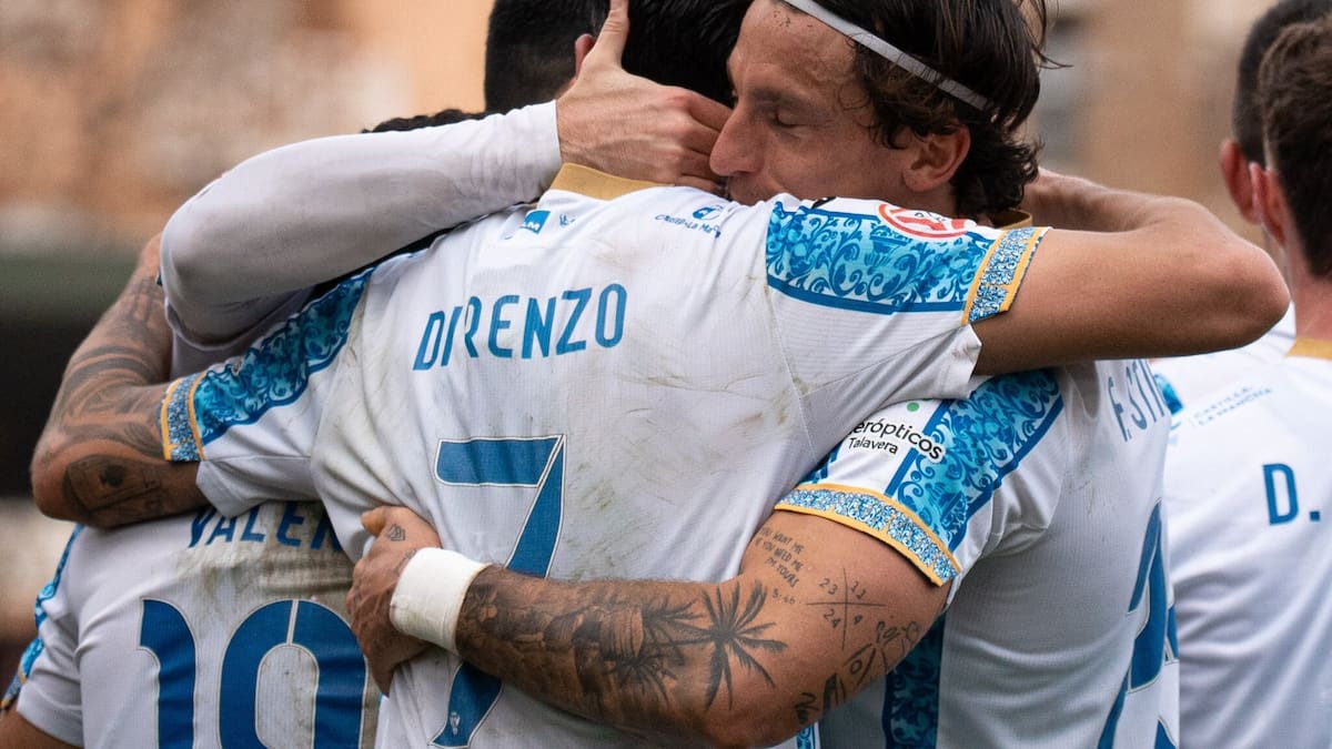 Regalo de Reyes anticipado para el CF Talavera, que gana el derbi ante el CD Guadalajara y escapa del descenso (2-0)