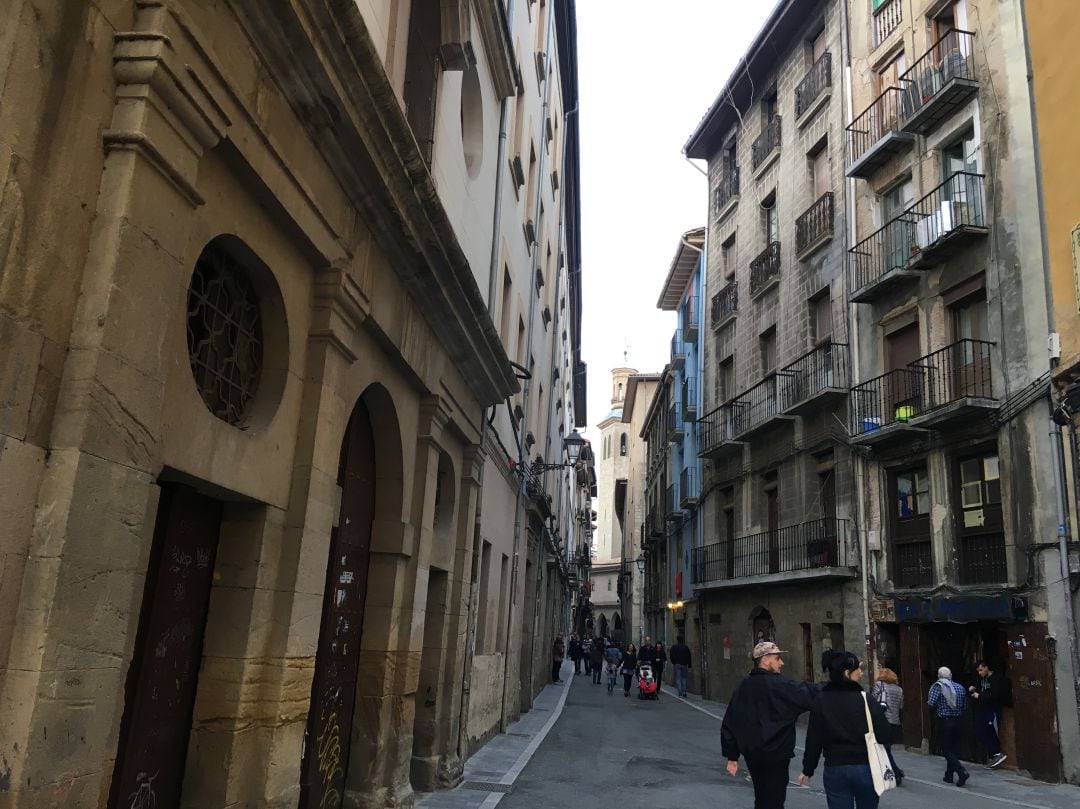 Fachada del número 13 de la calle Jarauta, donde se produjo la presunta agresión