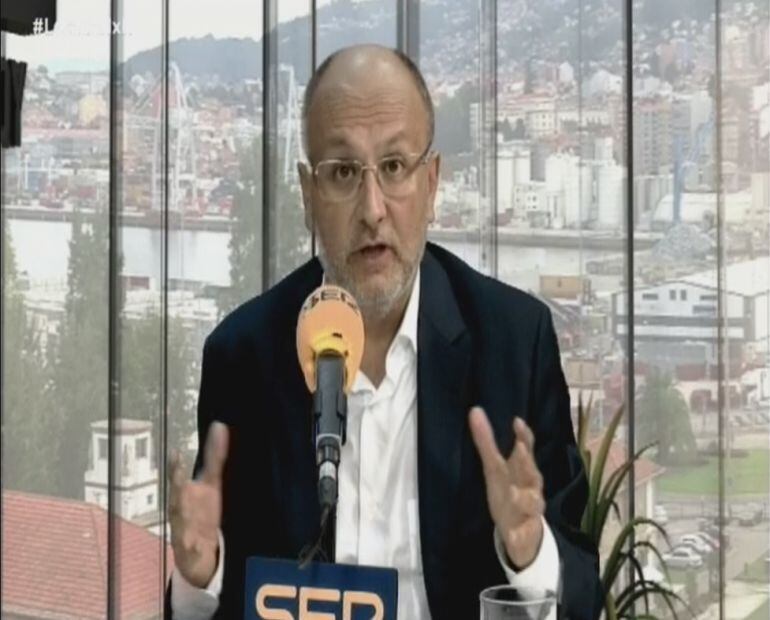 Abel Losada durante la entrevista en Vigo Hoy por Hoy