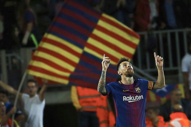 Messi celebra uno de sus goles al Eibar