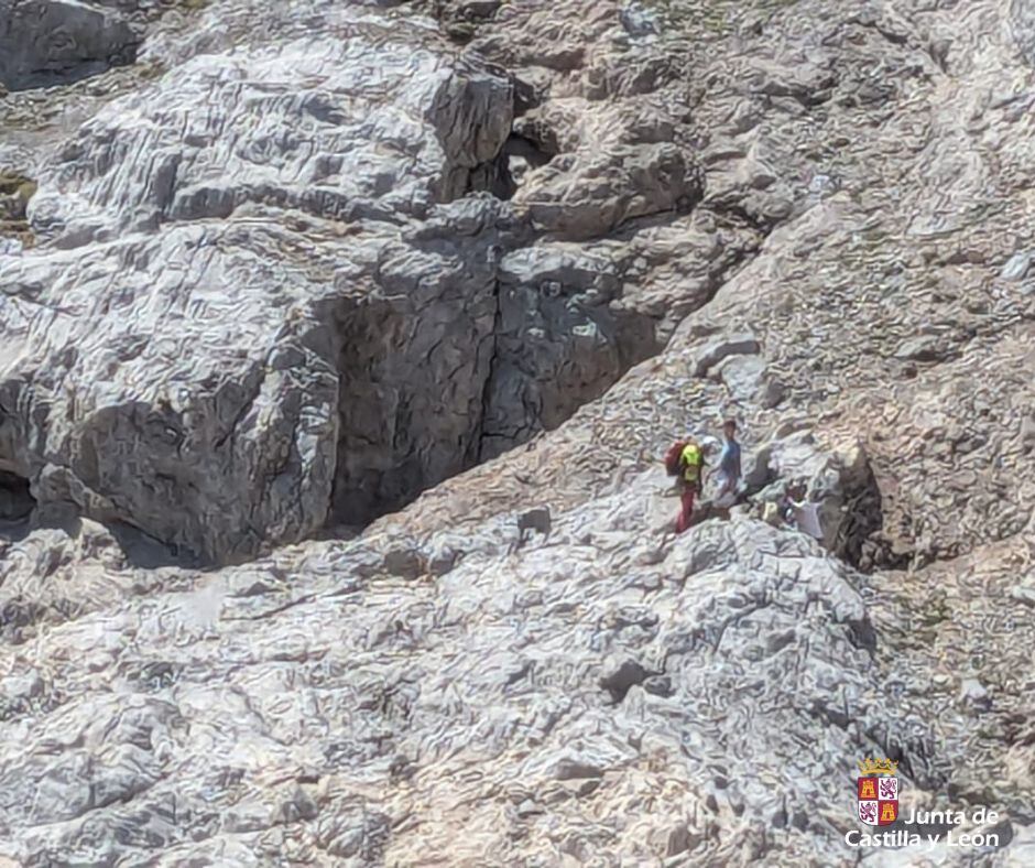 Rescate de cuatro senderistas en Torre de la Palanca
