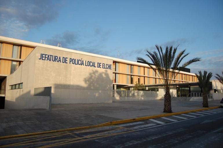 Edificio de la Jefatura de la Policía Local de Elche