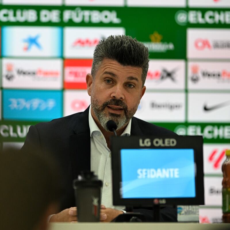 Bragarnik en un momento de su comparecencia en la Sala de Prensa del Martínez Valero