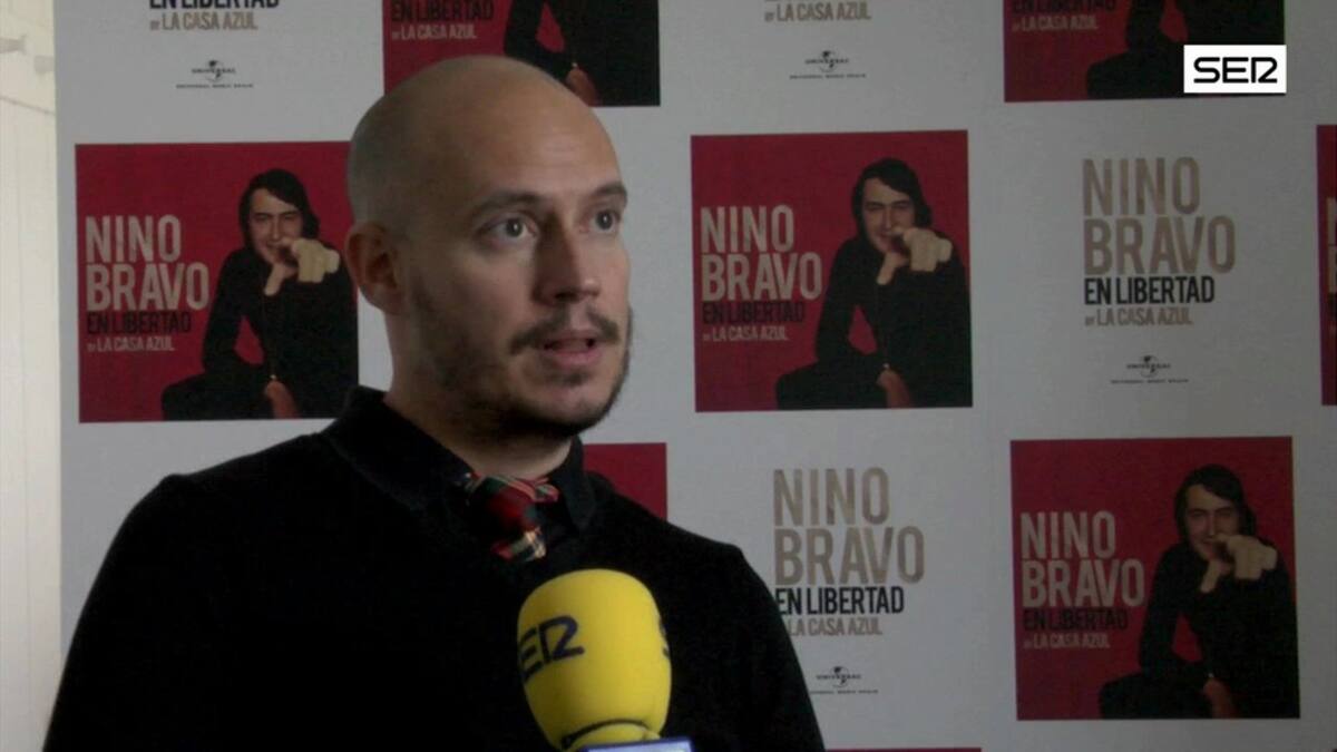 Nino Bravo bajo la batuta de La Casa Azul