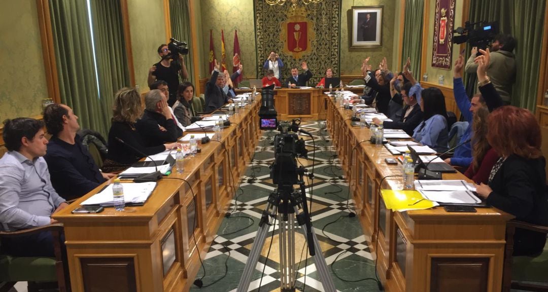 Votación en el pleno ordinario de enero