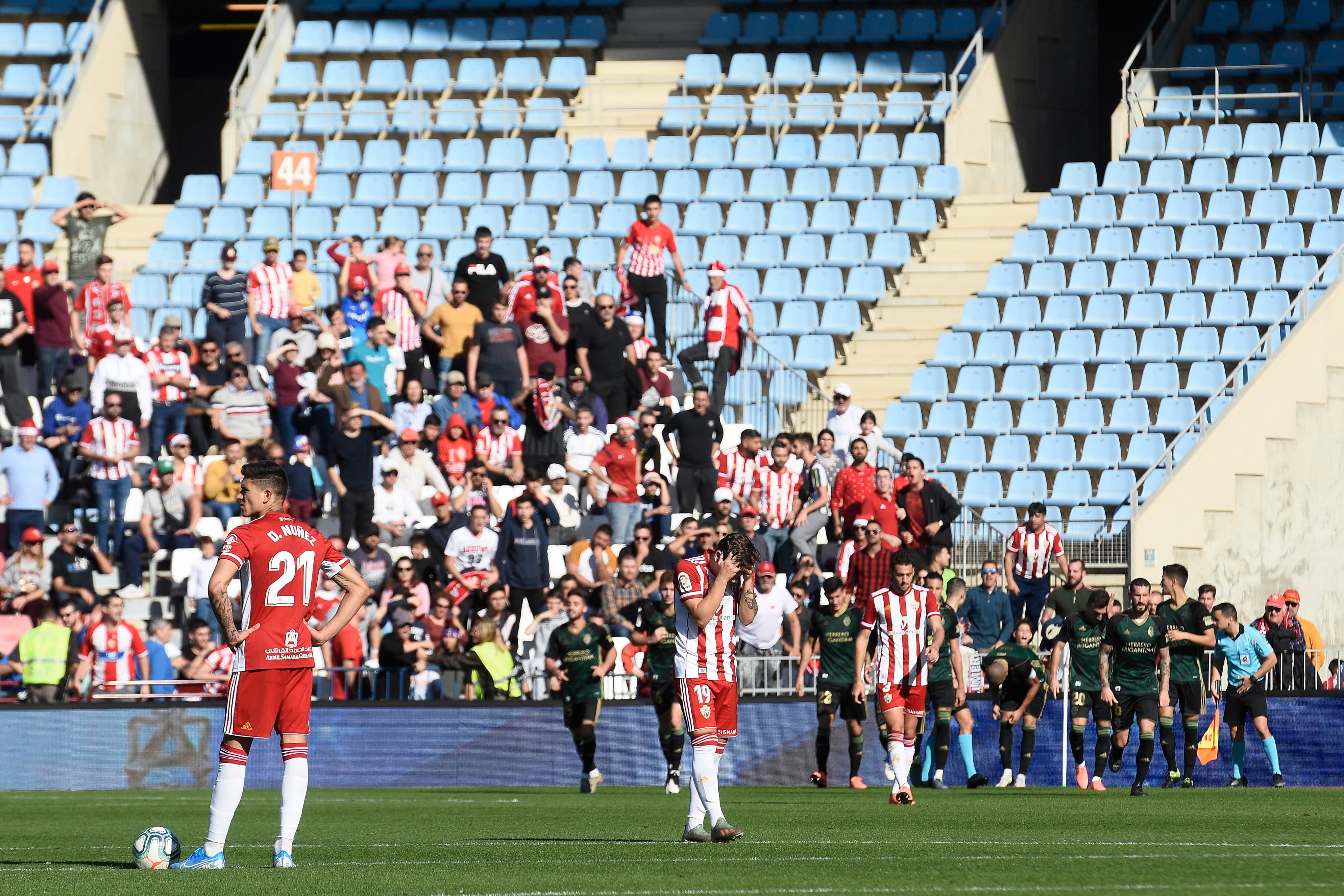 El Almería que perdió ante la Ponferradina en diciembre de 2019.
