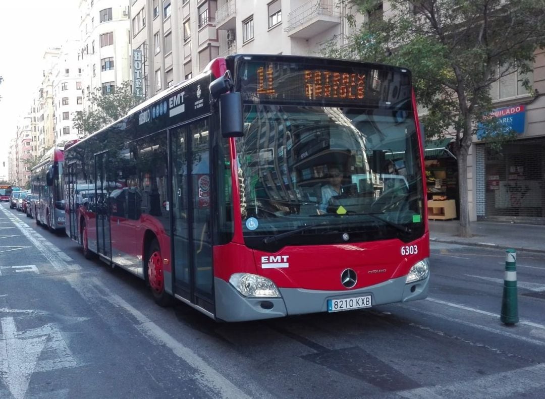 Autobús de la EMT en València