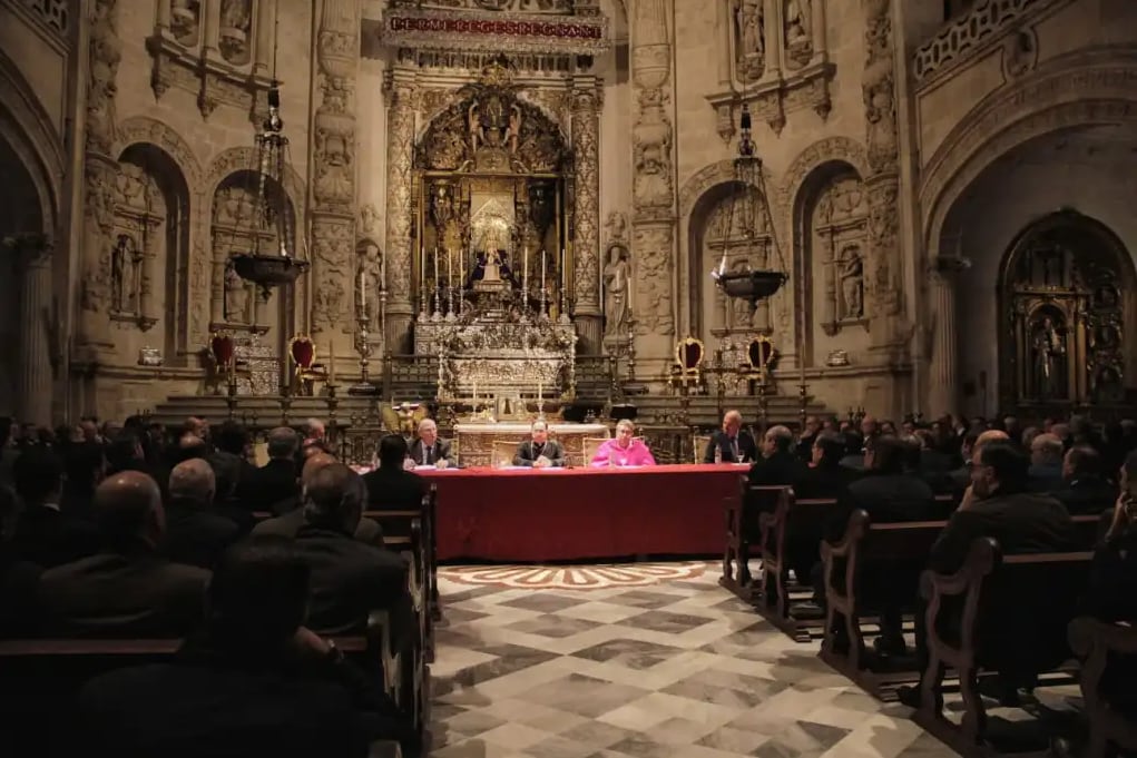 Imagen del Cabildo de Toma de Horas 2024, celebrado este 10 de marzo en la Capilla Real de la Catedral de Sevilla