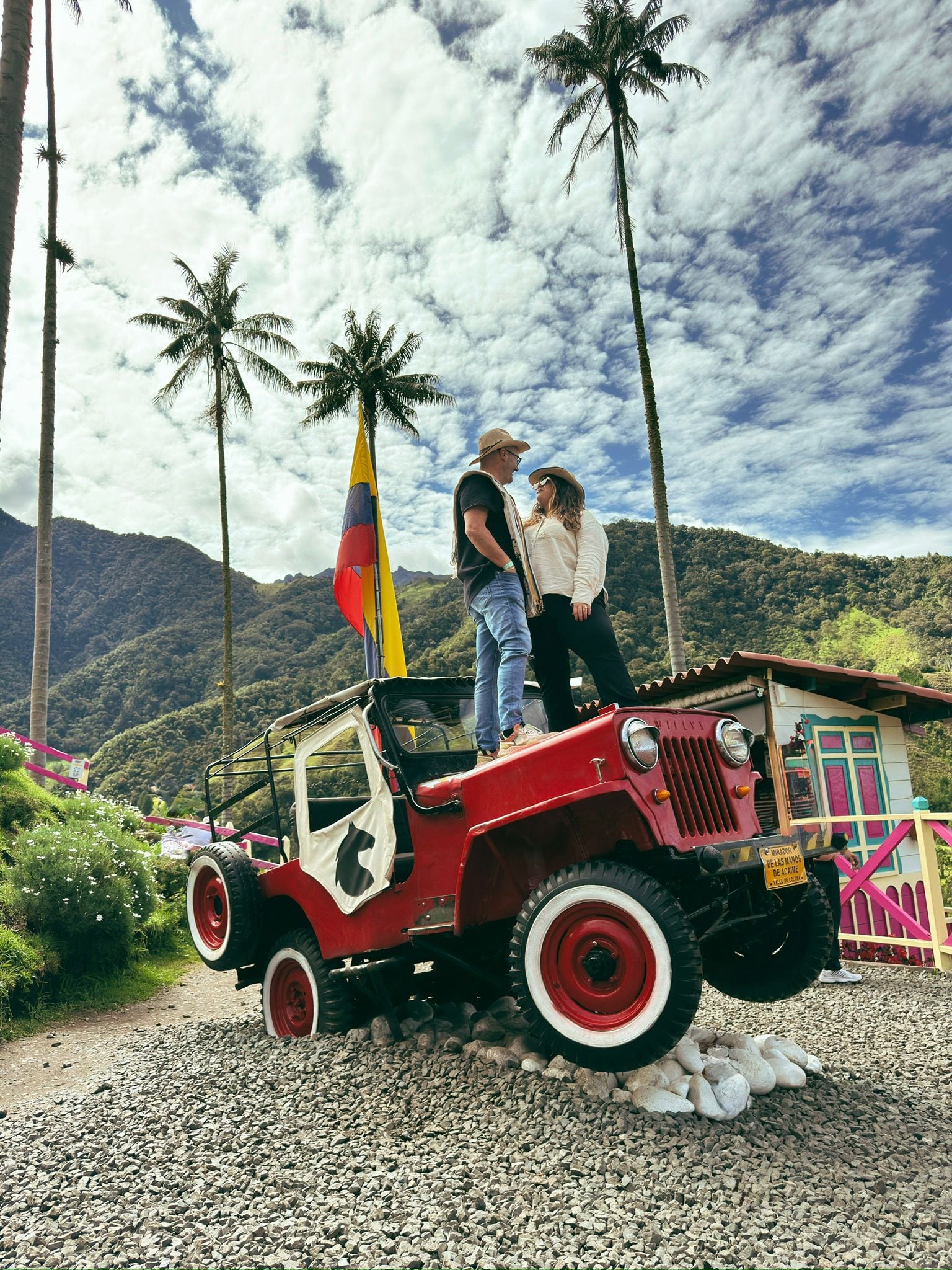 Inés y José, viajando para derribar prejuicios en Colombia y Marruecos