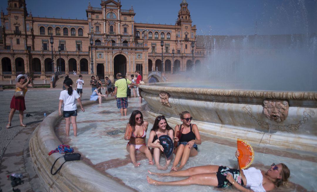 La histórica ola de calor en Sevilla en 2017. (Archivo)