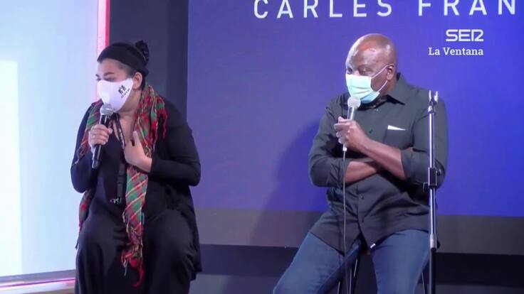 Abdou pudo ir al funeral de su madre gracias a la colecta solidaria de un bar coruñés