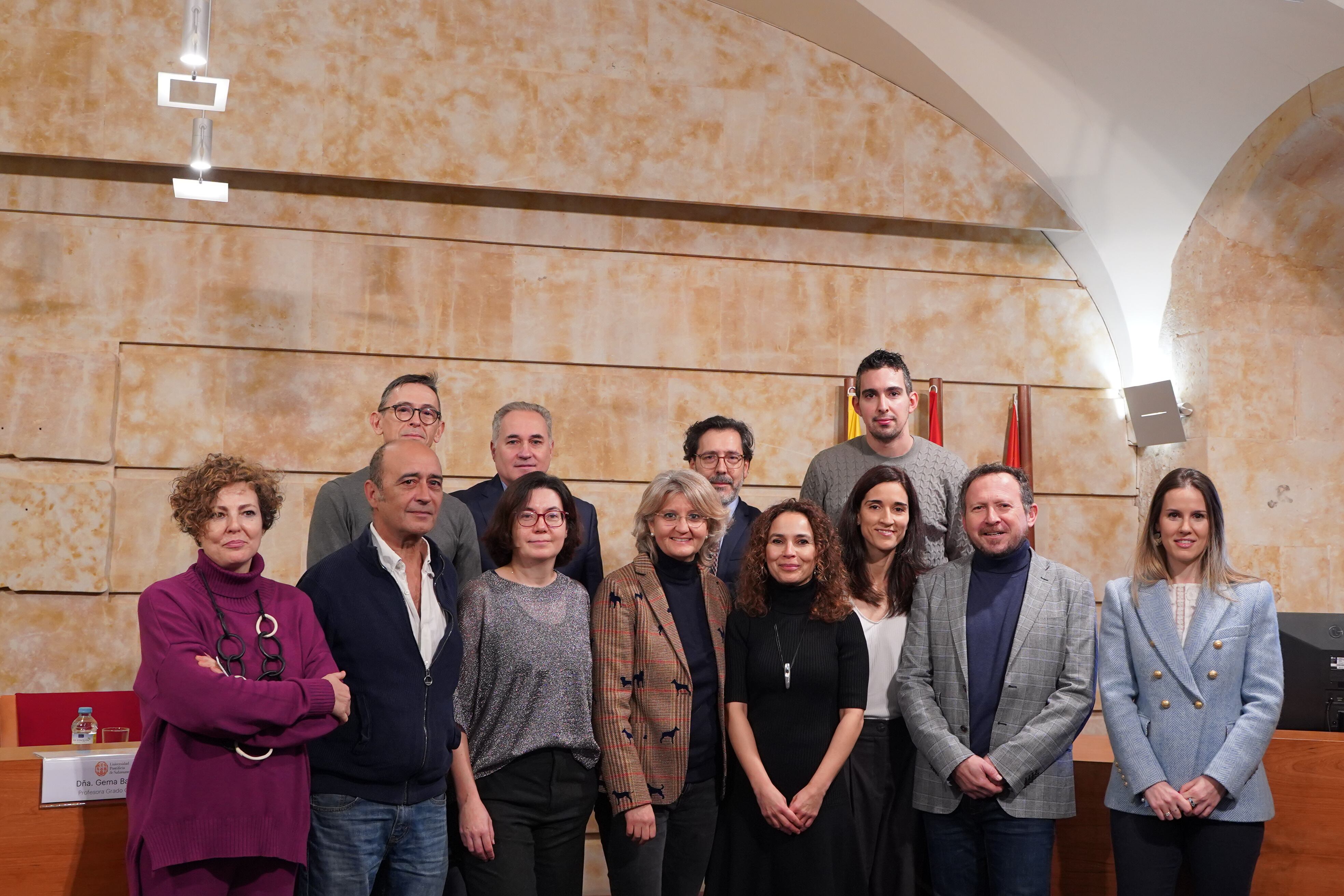 La Universidad Pontificia de Salamanca (UPSA), la Asociación Española contra el Cáncer (AECC) de Salamanca y un equipo multidisciplinar del Hospital Universitario de Salamanca han presentado esta mañana dos proyectos novedosos relacionados con el ejercicio físico y pacientes con cáncer, promovidos por el Servicio de Voluntariado de la UPSA.