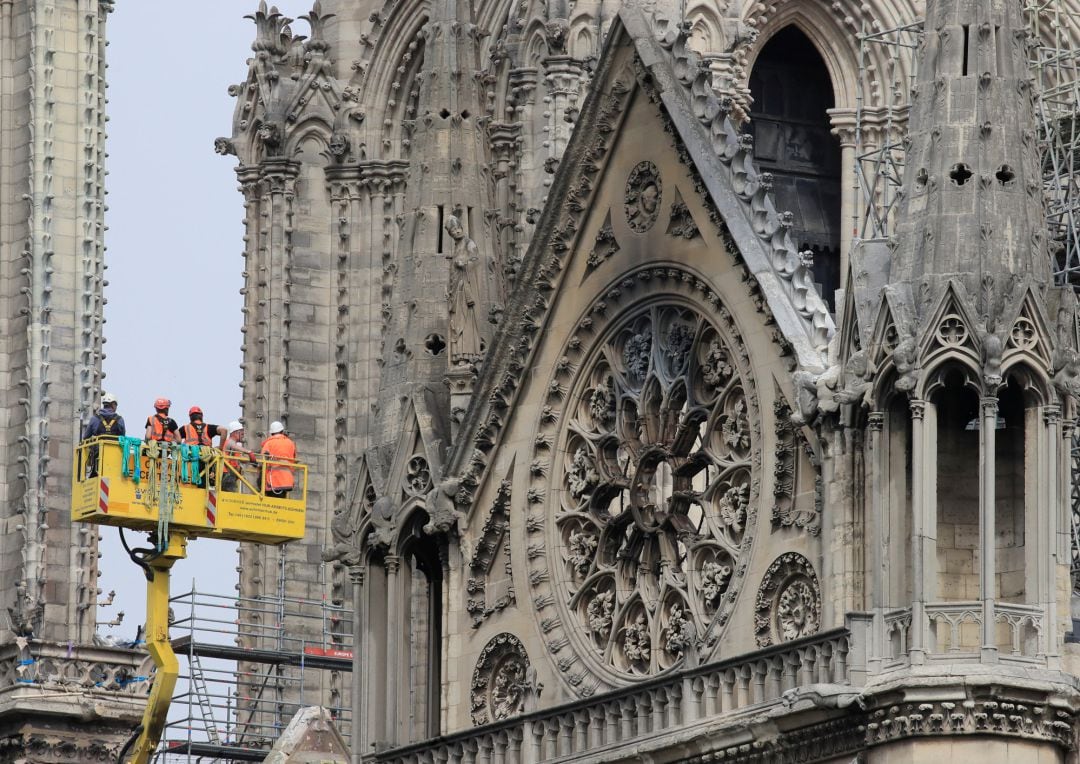 Notre Dame incumplía normas de seguridad, según las primeras investigaciones