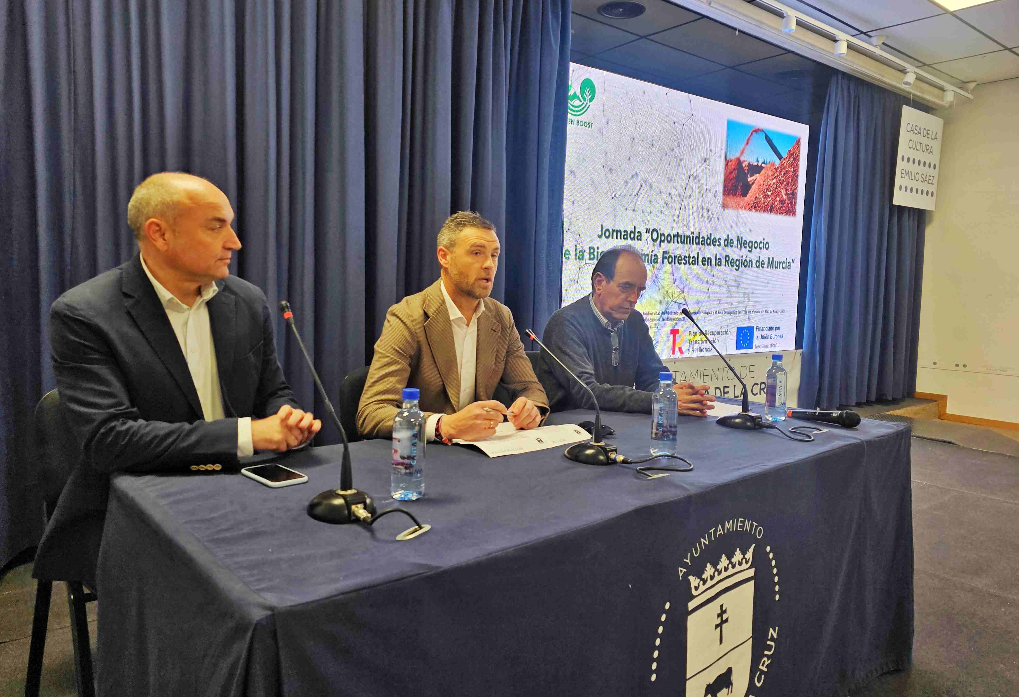 El alcalde de Caravaca en la inauguración de la Jornada Técnica ‘Oportunidades de negocio de la bioeconomía forestal’