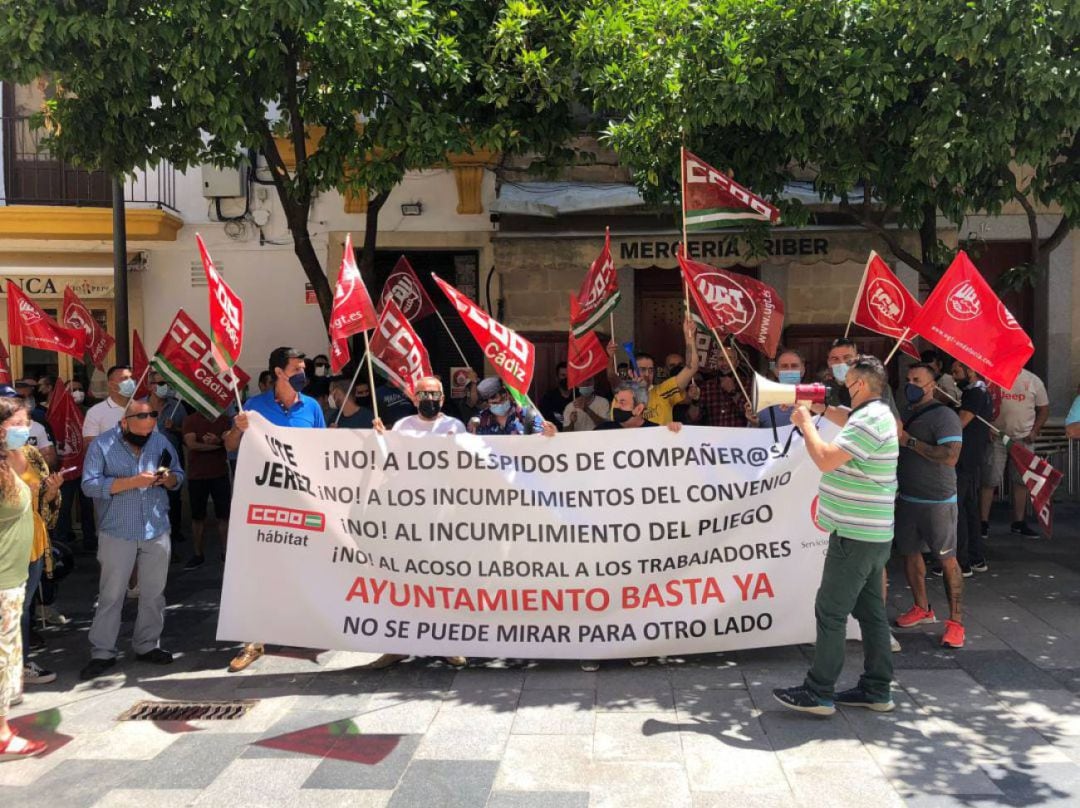 Una de las protestas de los trabajadores de la limpieza viaria