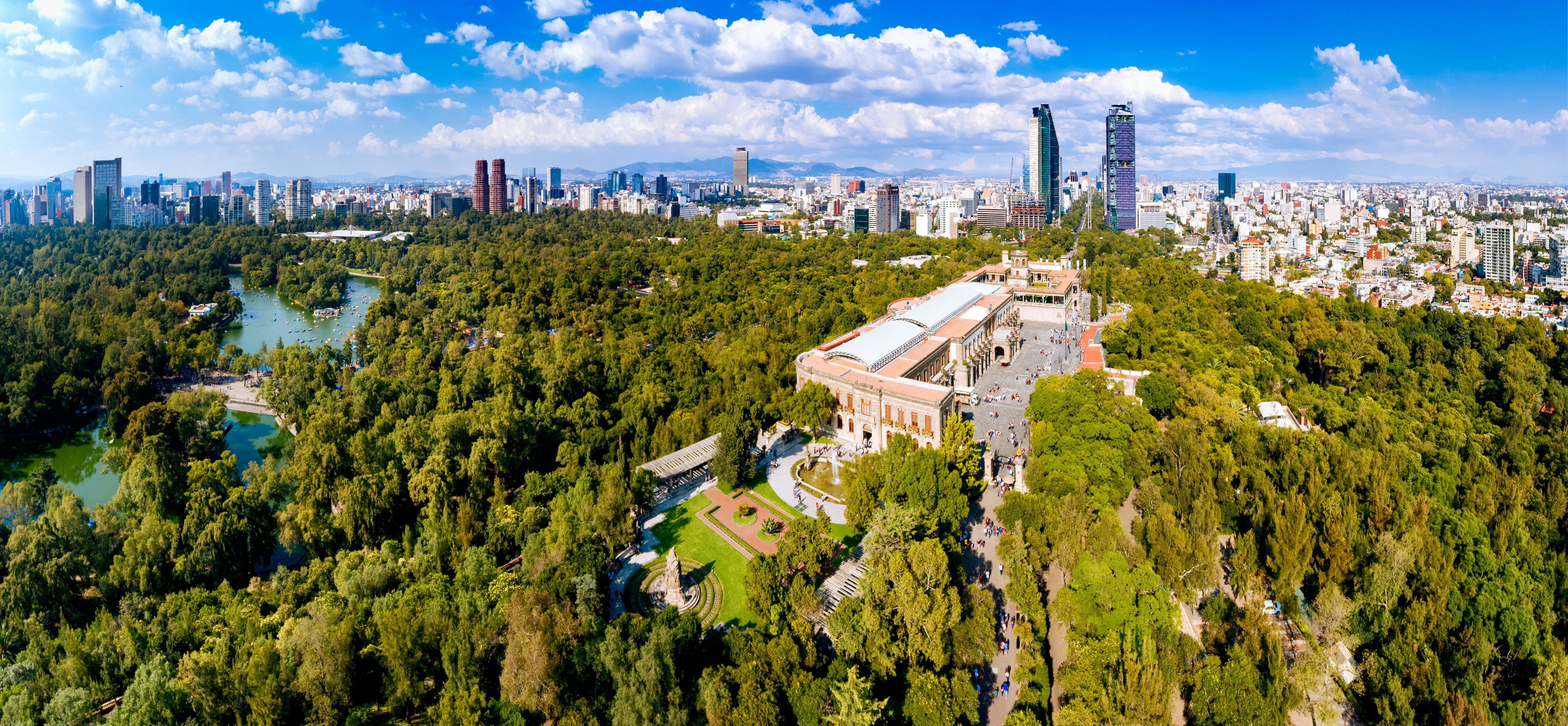 Vista aérea del Castillo de Chapultepec en la Ciudad de México. Getty Images.