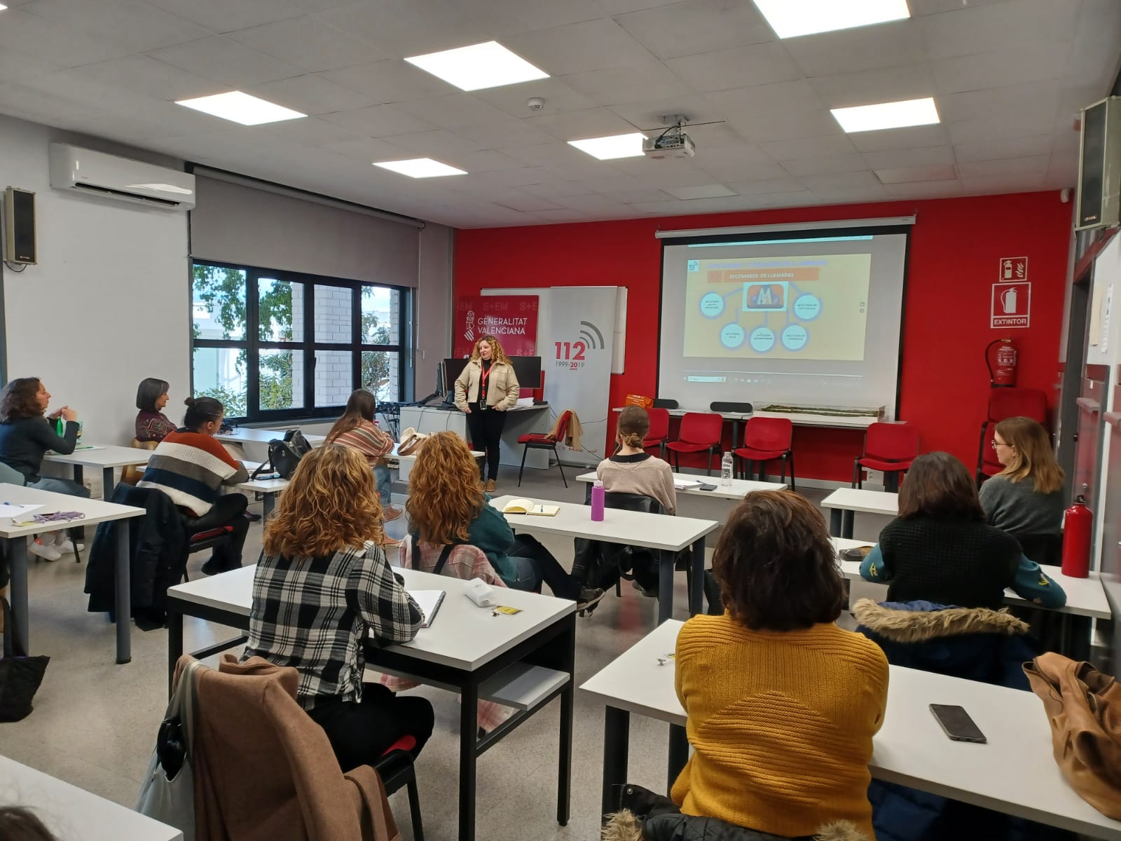 Emergencias forma a trabajadoras de los Centros Mujer 24 Horas para mejorar la atención a las víctimas de violencia de género en una imagen de archivo.