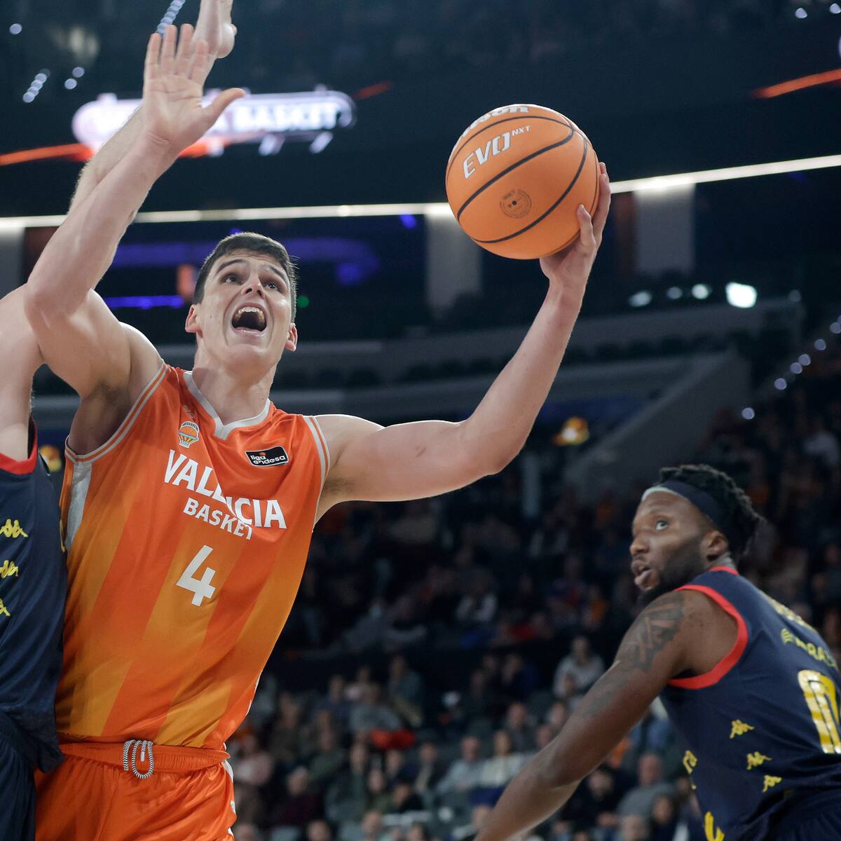 El Morabanc Andorra cau a València malgrat fer un bon partit