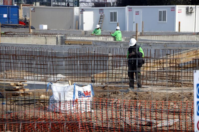 Treballadors a unes obres de Mollerussa