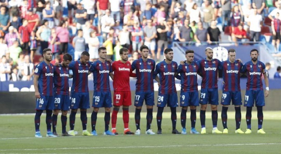 Formación once incial del Levante