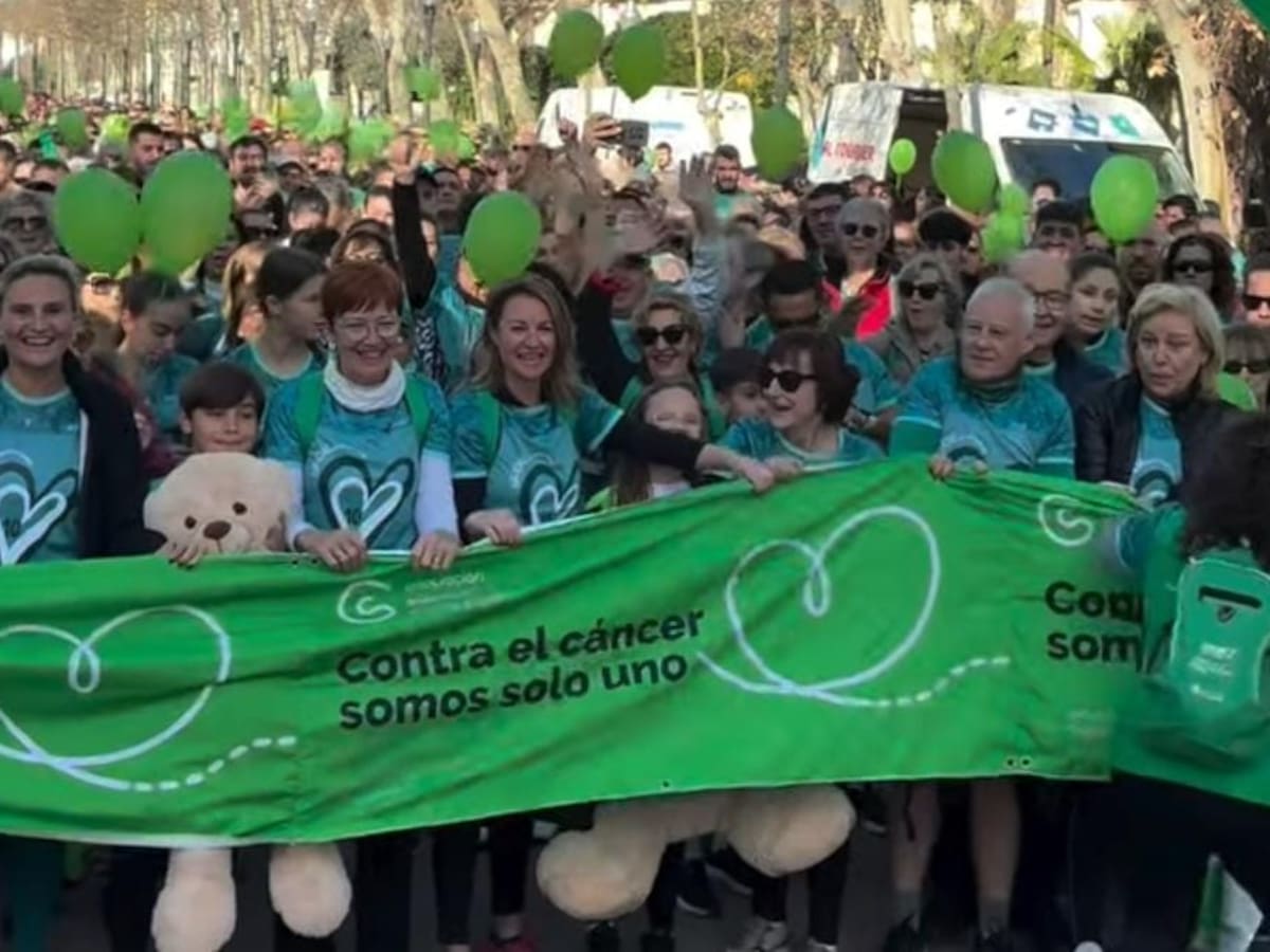 Castellón bate récord de solidaridad: 7.000 personas participan en la X Marcha Contra el Cáncer