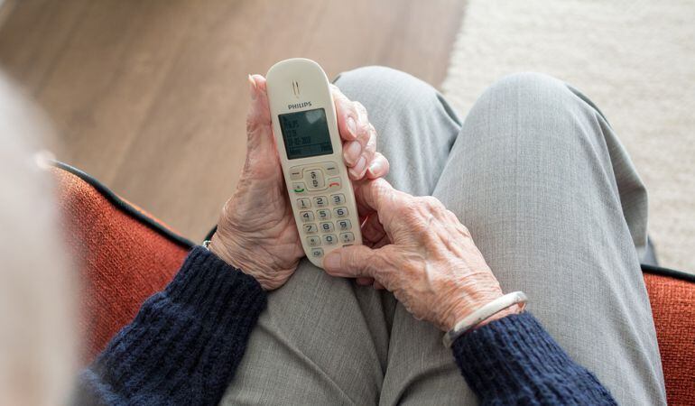 Antes de acudir a este nuevo servicio municipal de asesoría jurídica las personas mayores de Sanse tienen que soliticar cita previa telefónica 