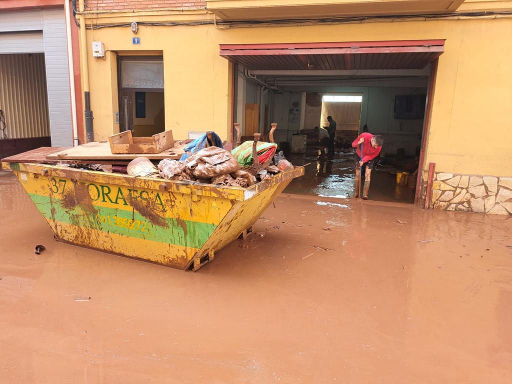 Labores de limpieza en Huércanos después de la intensa tormenta de este miércoles