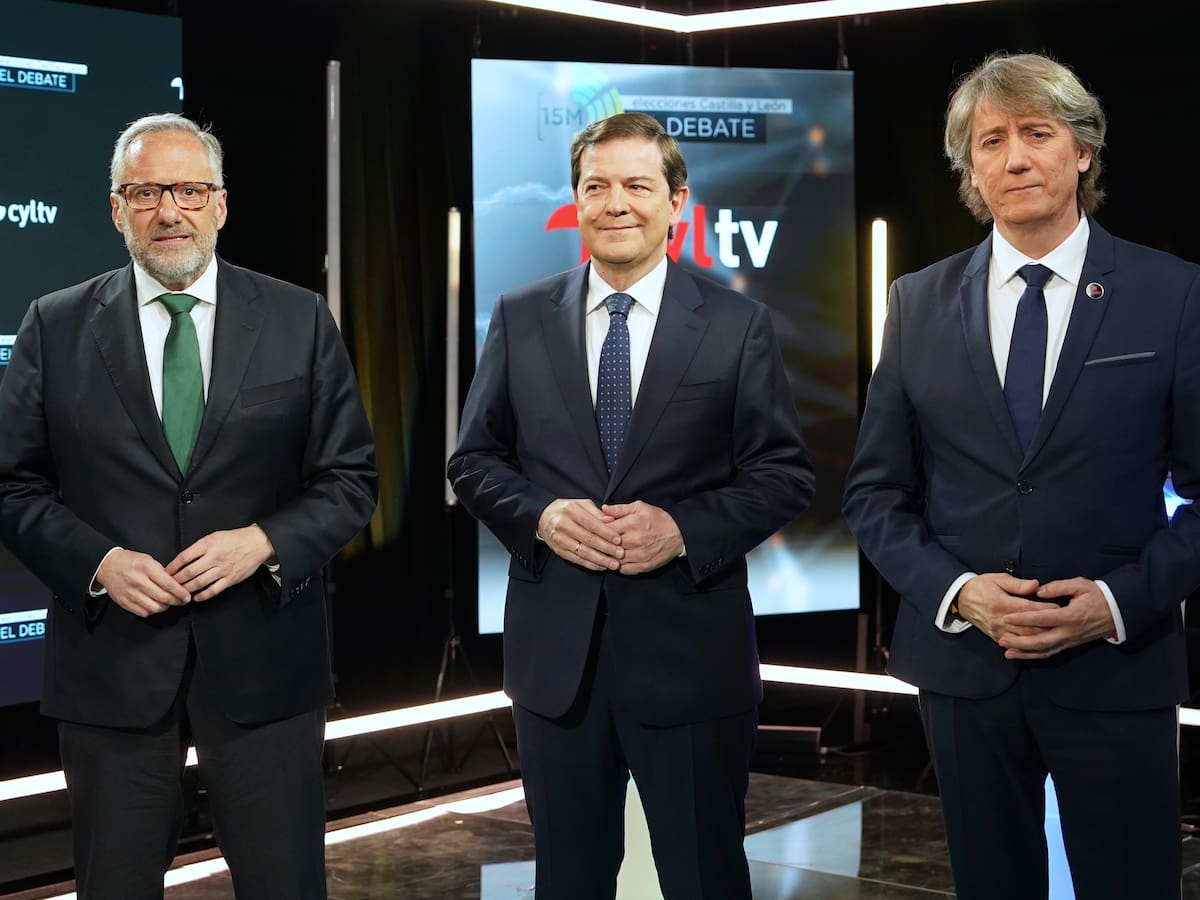 Desayuno en familia, no poner el despertador o cuidar de los nietos: así pasan la jornada de reflexión los candidatos a las elecciones en Castilla y León