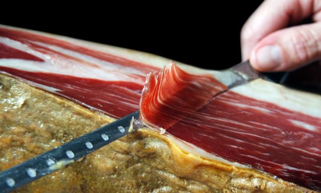 El corte de jamón es fundamental a la hora de aprovechar un buen jamón.