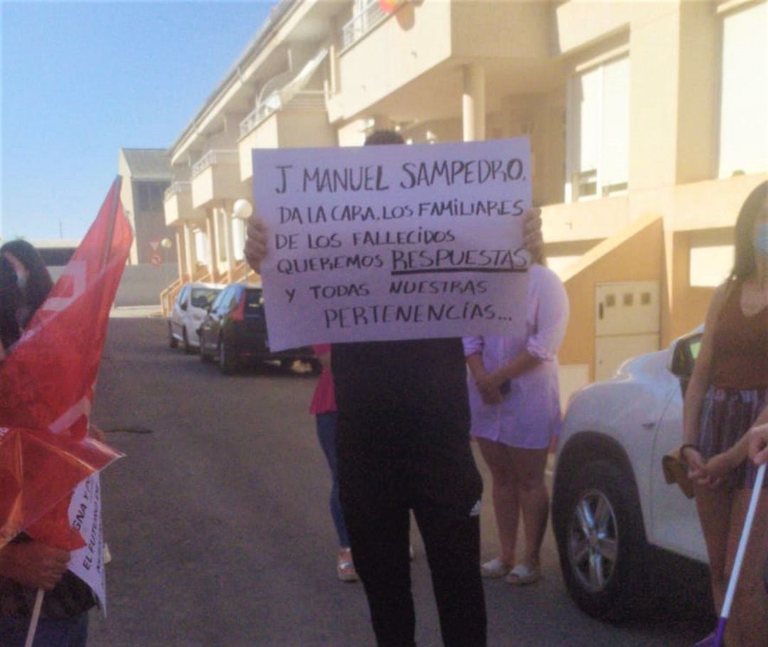 Uno de los manifestantes esta mañana en la protesta