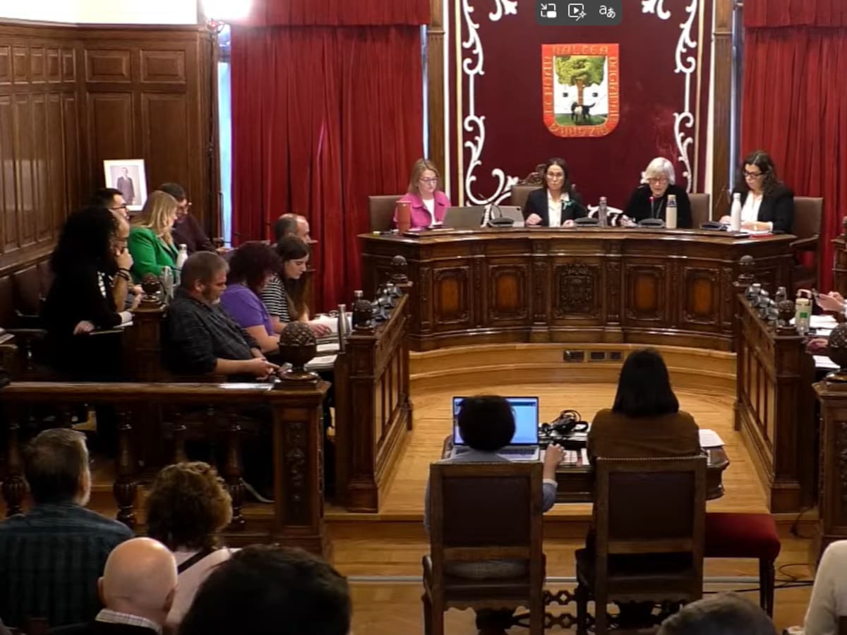 Getxo aprueba pedir la dimisión de Amaia Agirre, pero la alcaldesa se reafirma y descarta dejar el cargo