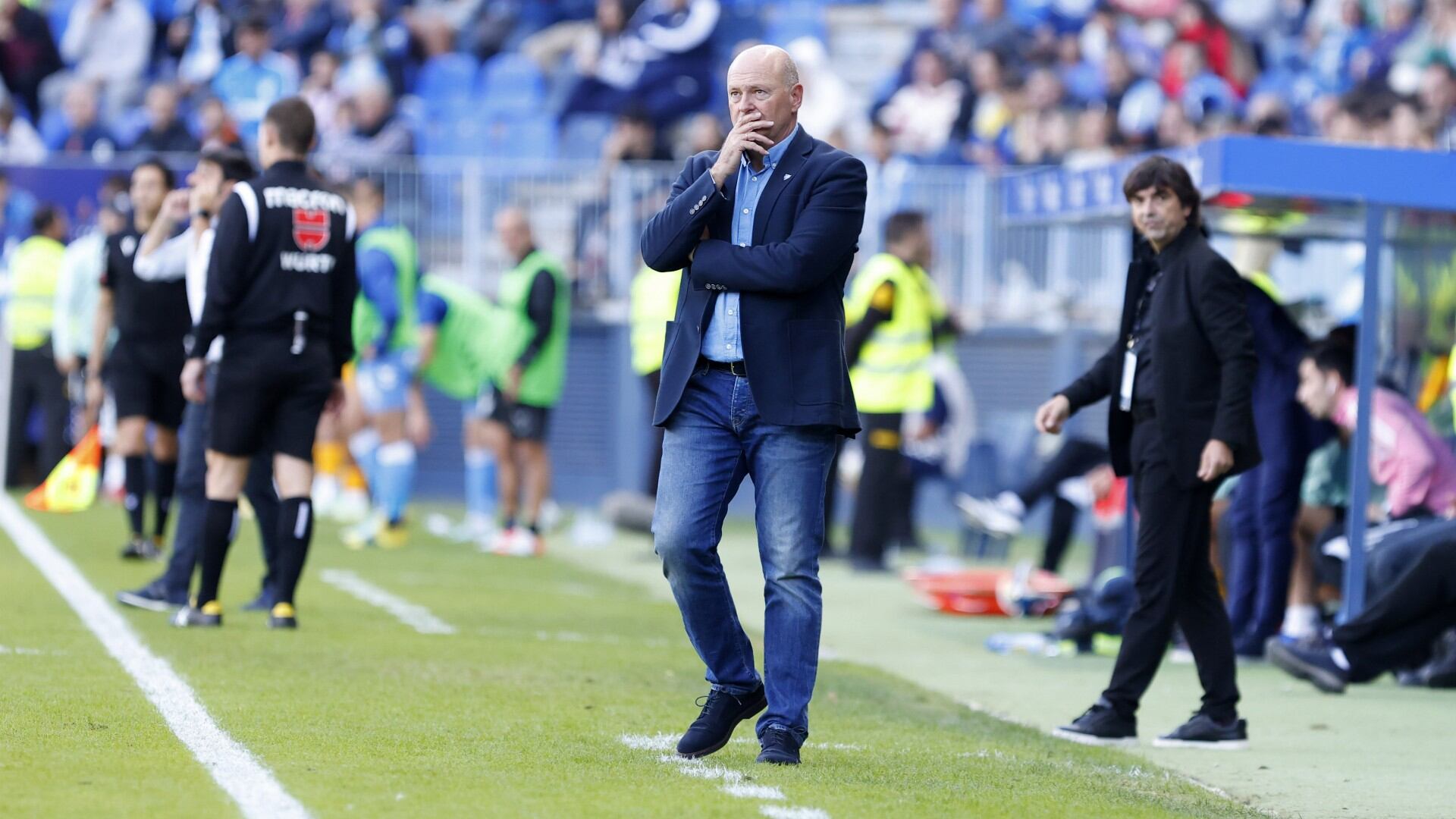 El técnico del Málaga Pepe Mel, en el partido del pasado sábado ante la Ponferradina en el estadio de La Rosaleda