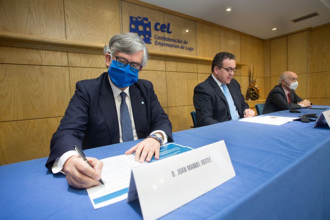 El secretario general de la patronal nacional de la conserva Anfaco-Cecopesca y vicepresidente de la Confederación de Empresarios de Pontevedra (CEP), Juan Manuel Vieites Baptista de Sousa durante la presentación de su candidatura para presidir la próxima Asamblea General Electoral de la CEG