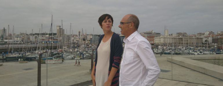 Ana Pontón y Franncisco Jorquera, BNG, en el puerto de A Coruña