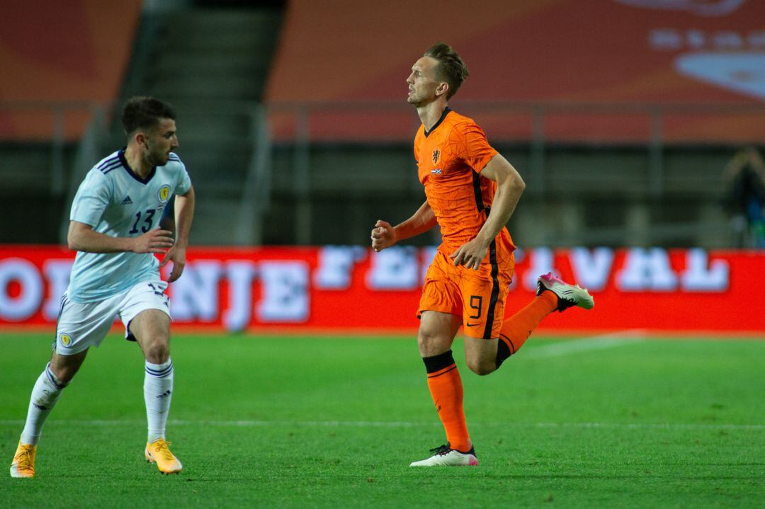 Luuk de Jong, en un encuentro con la selección de su país.