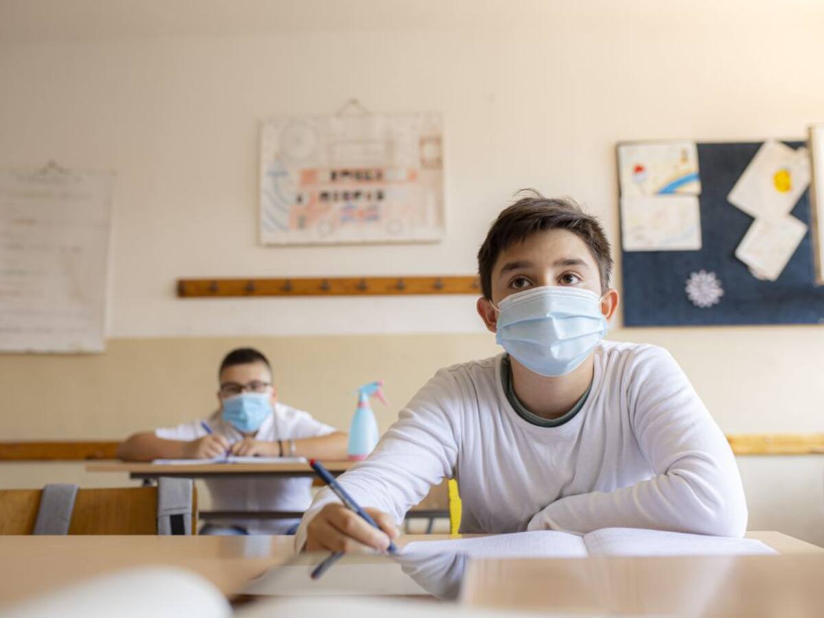 Asturias suma 43 aulas y 1.061 estudiantes aislados en la última semana por la incidencia del COVID-19