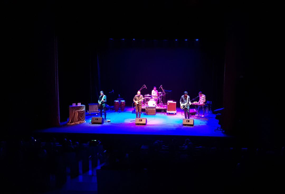 El Hombre Garabato, en concierto