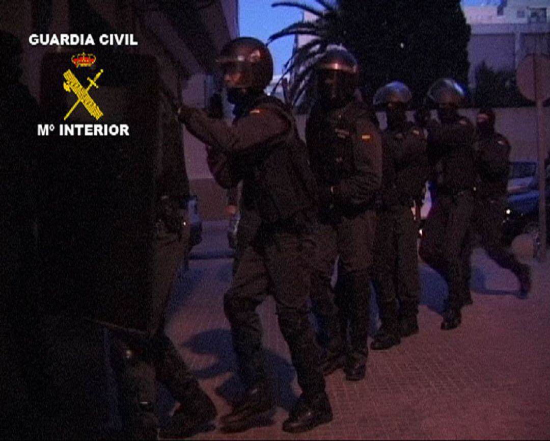 Imagen de archivo de agentes de la Guardia Civil en un operativo contra el narcotráfico