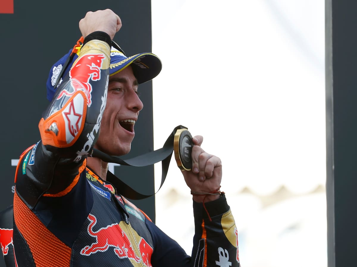 Pedro Acosta se consolida en Tailandia con podio y liderato