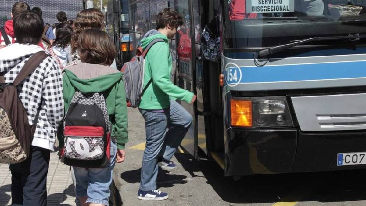 Francisco José Solano, delegado Desarrollo Educativo: "Se están acondicionado espacios (en municipios sin transporte escolar) que faciliten la enseñanza presencial para el traslado del profesorado"