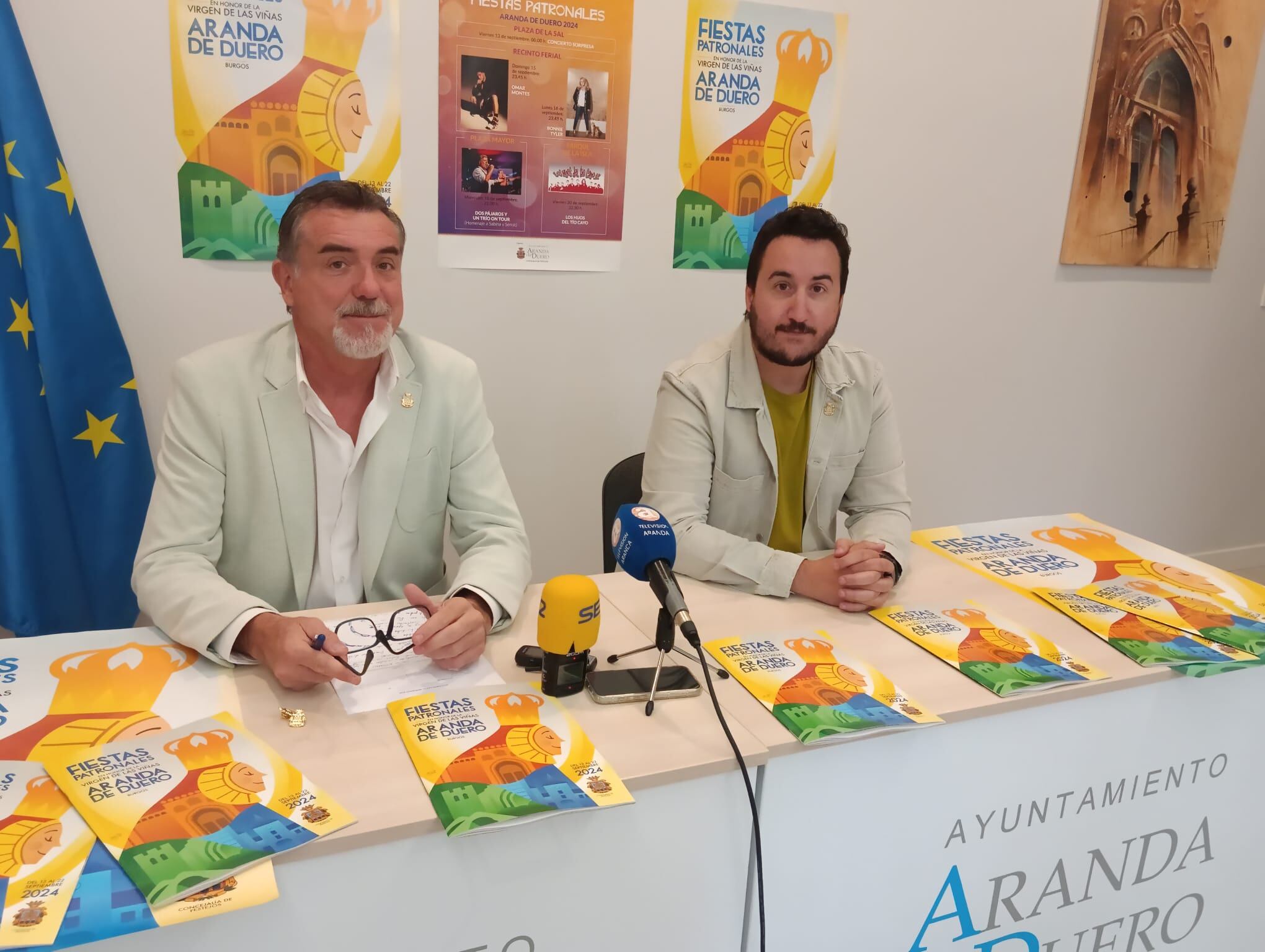 José Antonio Fuertes, concejal de Festejos (izq) y Guillermo López, alcalde de Aranda en funciones