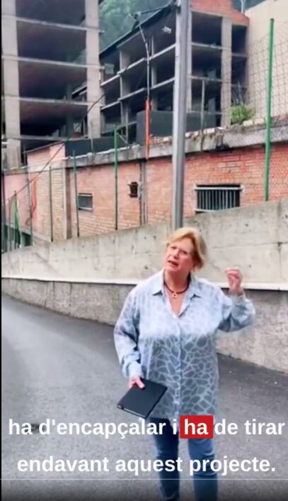 Dolors Carmona en una imatge del vídeo sobre els pisos socials del Cedre.