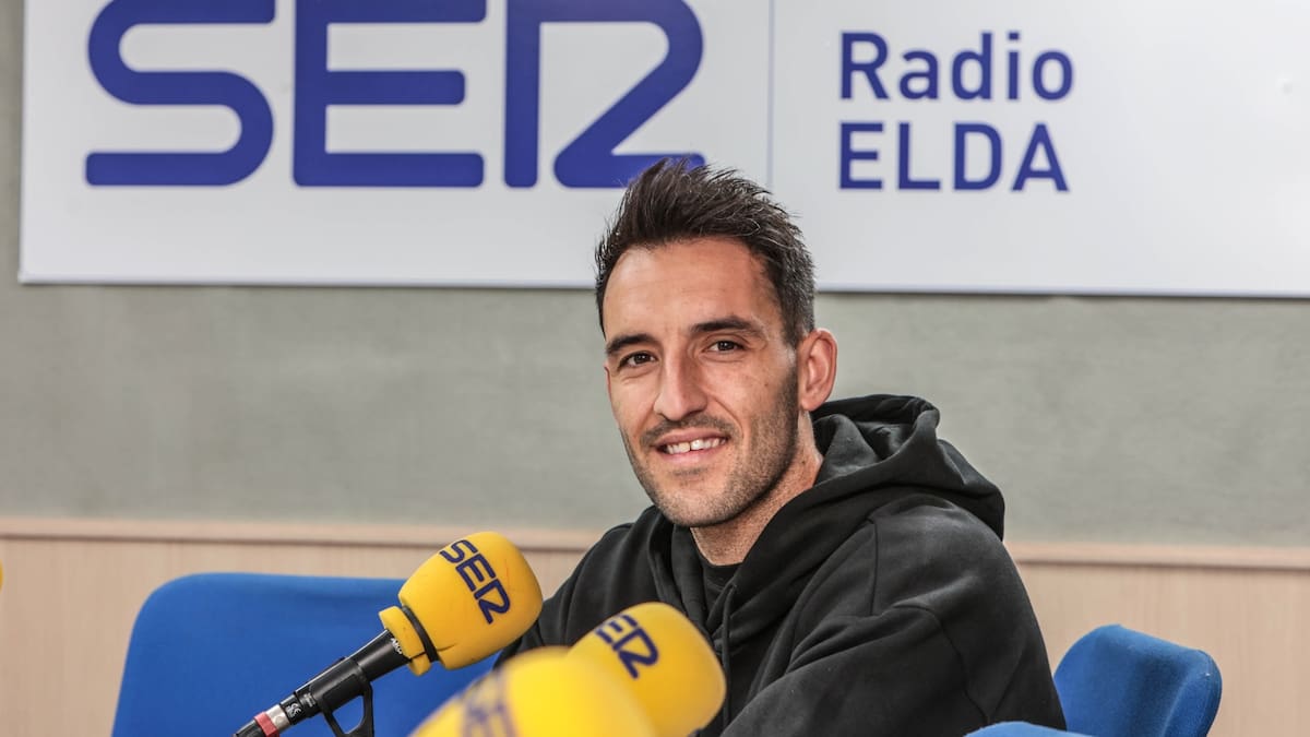 Pablo Almendros "Casti", futbolista de Elda, cuelga las botas